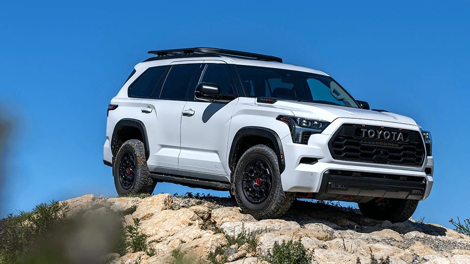 2023_Toyota_Sequoia_FD_2.jpg