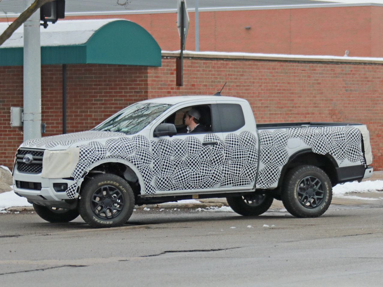 2024-ford-ranger-tremor-side-view-spy-photo.jpg