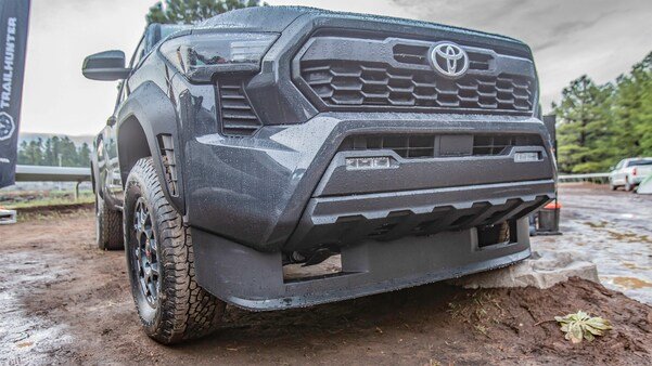 2024-Toyota-Tacoma-PreRunner-front-air-d_6b029a1ad1049e473803a5b36695dab2e7916443.jpg