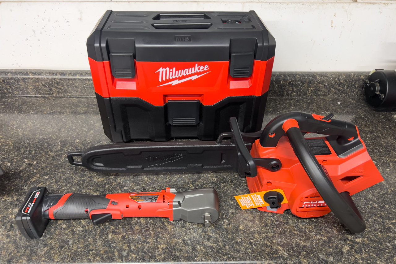 20240714-garageNewMilwaukeeTools-01.jpg