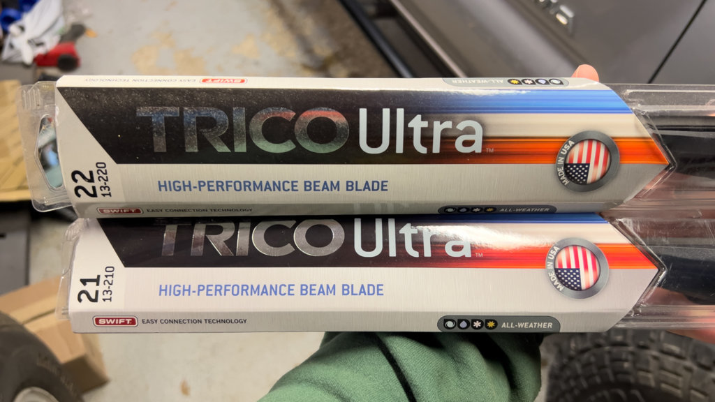 20241120-tacoNewWiperBlades-01.jpg