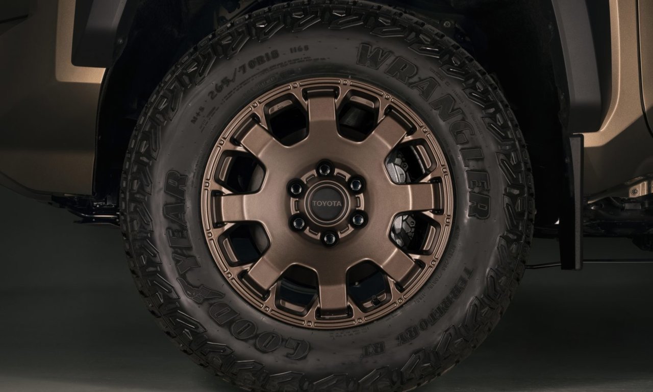 2024_Toyota_Tacoma_Trailhunter_Studio_014-1500x900.jpg