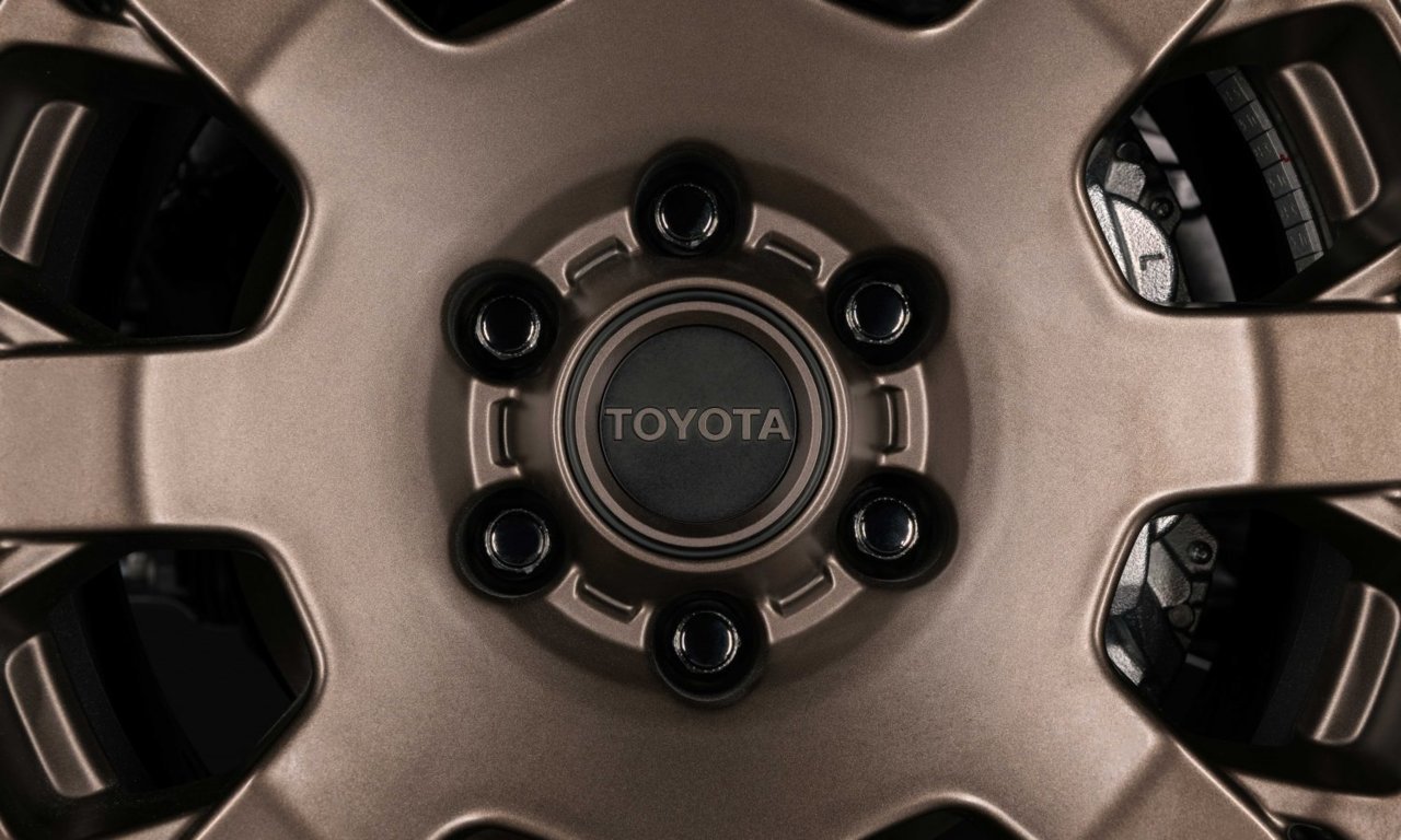 2024_Toyota_Tacoma_Trailhunter_Studio_015-1500x900.jpg