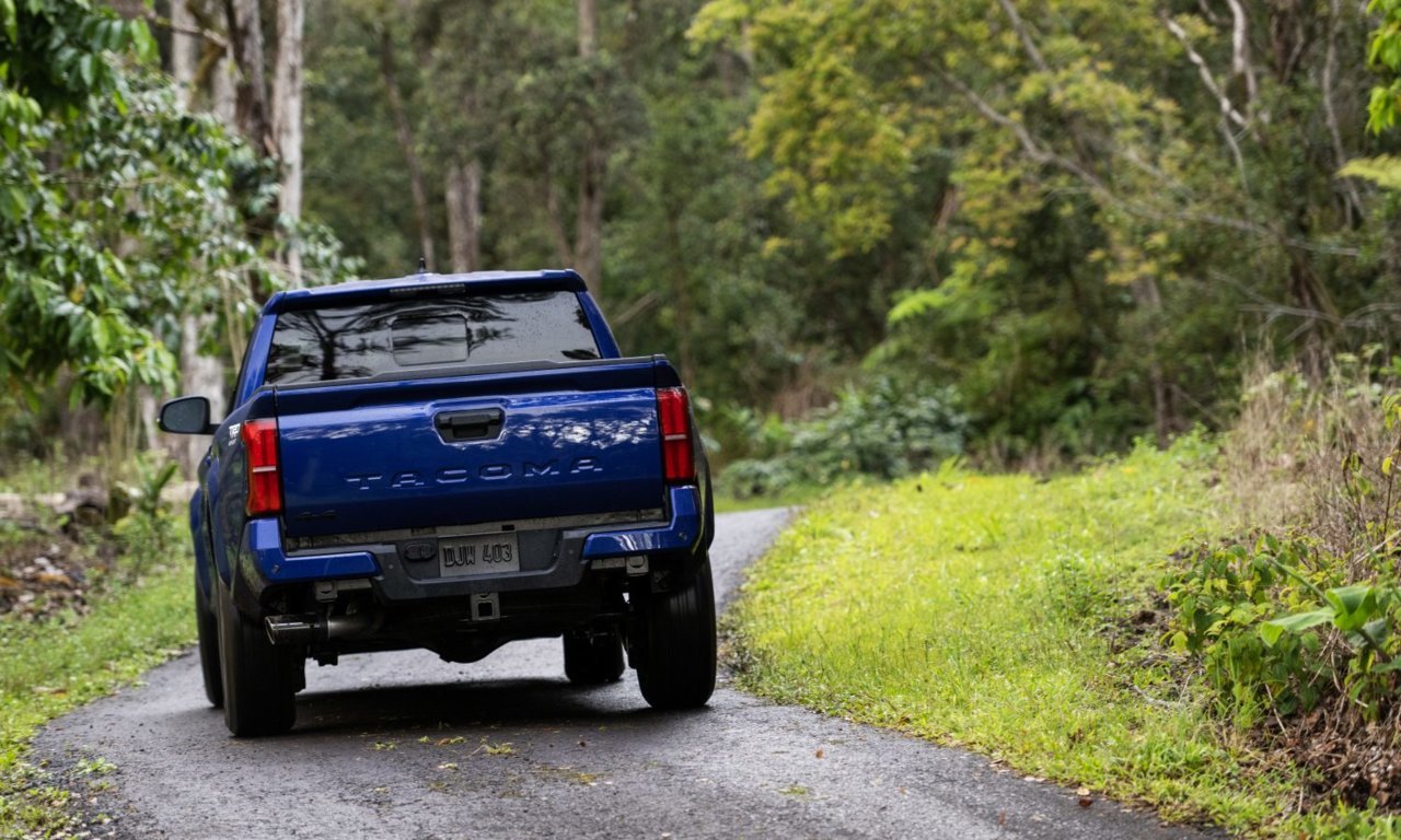 2024_Toyota_Tacoma_TRD_Sport_007-1500x900.jpg