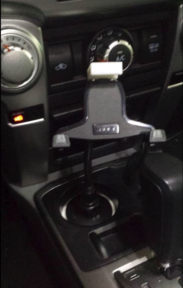 205611d1464367265-iphone-5-mount-4runner_b9704f9a7587f67ad355bde4c02a9820eb04c0b5.jpg