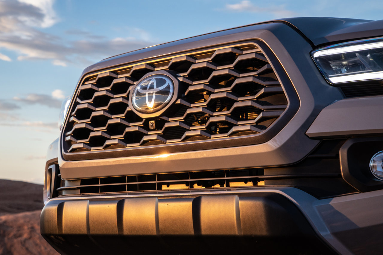 20_Tacoma_TRD_Off-Road_Cement_16.jpg