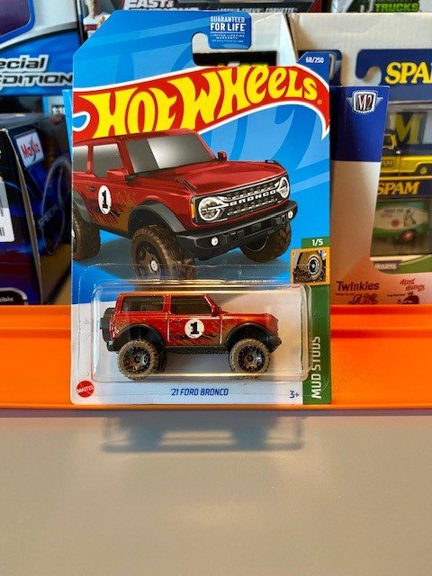 21 ford bronco.jpg