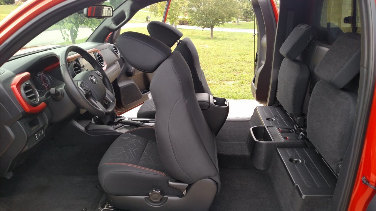 21 Rear Seats Up.jpg