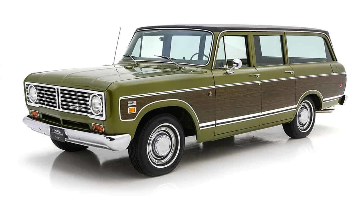 21207239-1973-international-travelall-srcset-retina-xxl.jpg