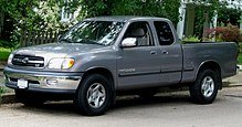 220px-2000-2002_Toyota_Tundra_--_05-28-2011.jpg