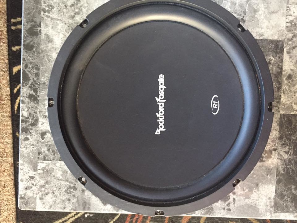 subwoofer rockford fosgate r1