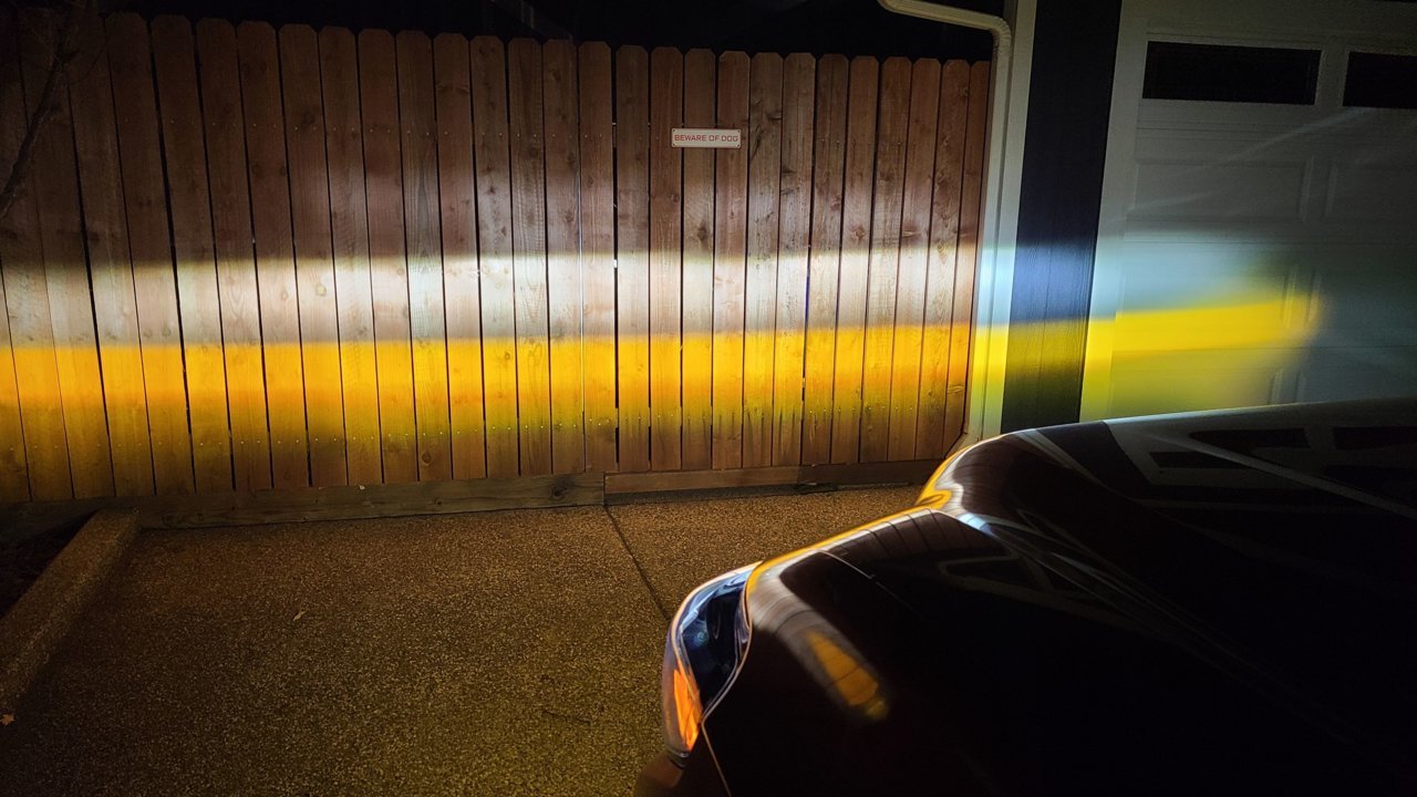 22tacoma_led.jpg