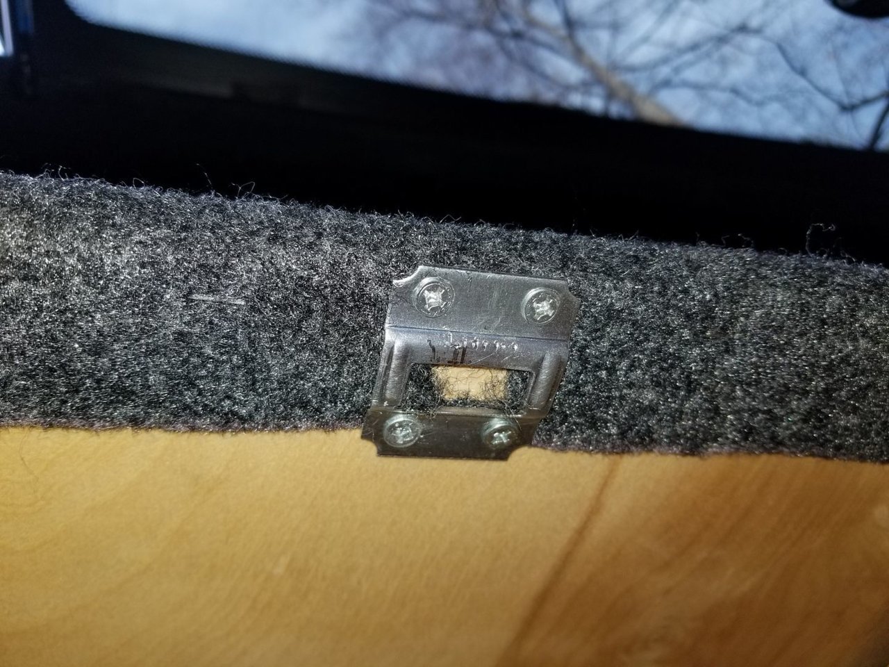 23_latch_catch_2c4bbfef91d55008d6f5f8e077f9bdd5b9c7b868.jpg