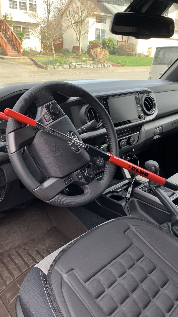 Anyone use The Club Steering Wheel Lock?