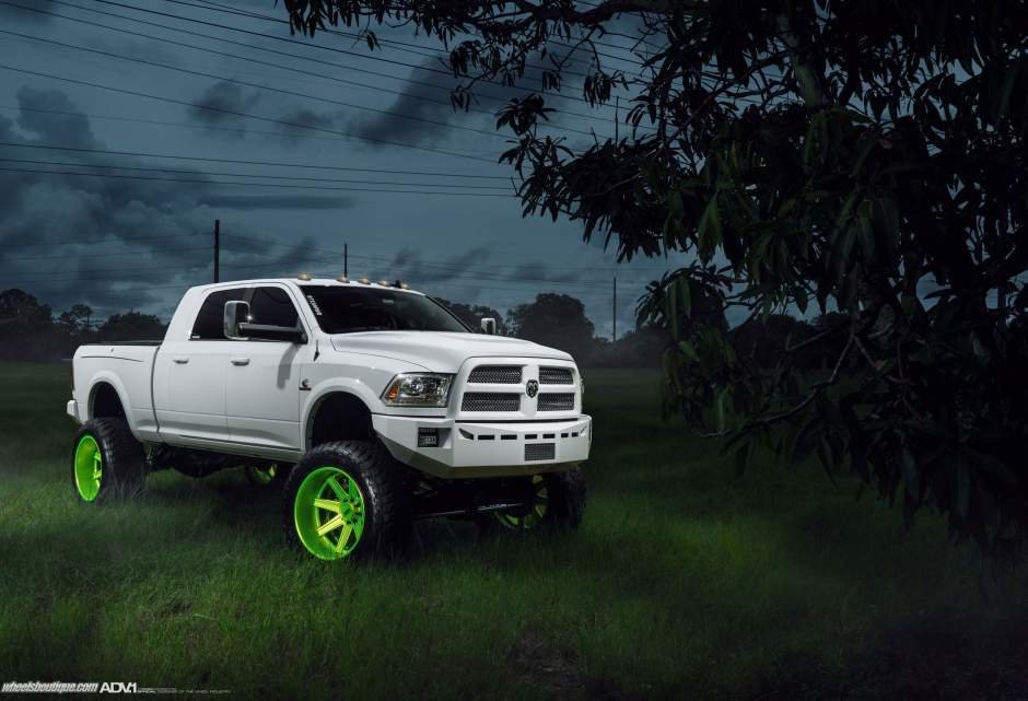 2500%20with%20lime%20green_zpsay1tjfmg_7330126f38642d20782d0ccfb77bed824b2a338a.jpg