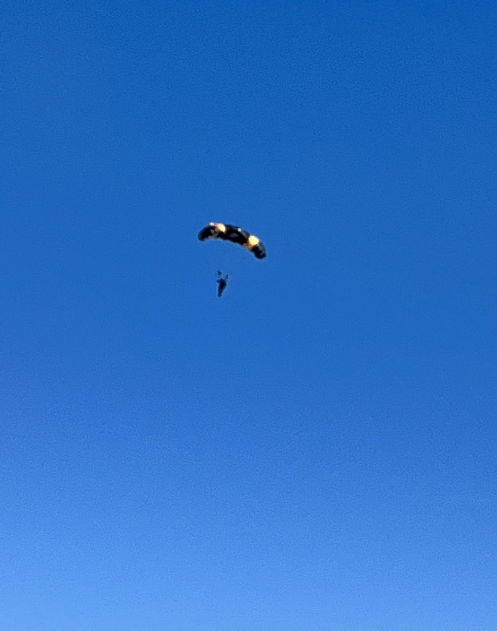 26384F85-C294-4B8C-AE0E-A980E6AF5FD5.jpg