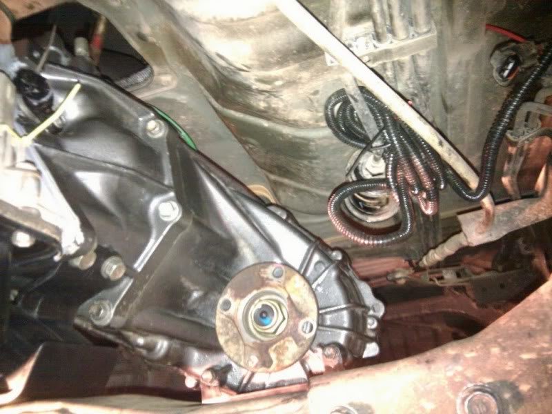 27-Upclosetransinstallandadapter3_2ee26efd4ca3f0c44f7ce9b01b9bce1cf4c77f62.jpg
