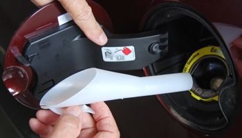 281881d1389120630-easy-fuel-gas-can-adap_9b71edf7d3f228e76445322f30ef6727d321bd35.jpg
