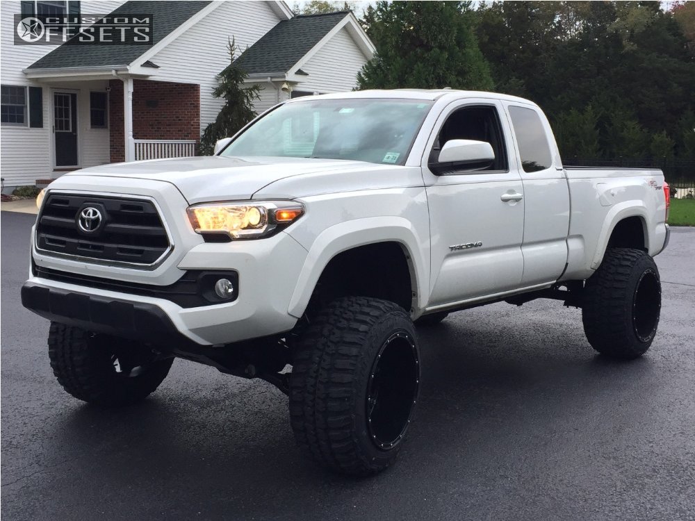 298393-1-2016-tacoma-toyota-rough-country-suspension-lift-6in-fuel-hostage-black-1.jpg