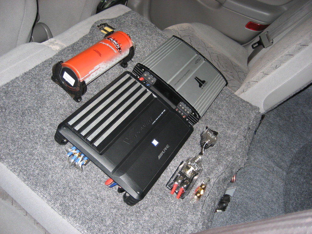 2AmpsCap_ea2cb7b9240a1d62cbf6f9f9e2d85a43a5c149a9.jpg
