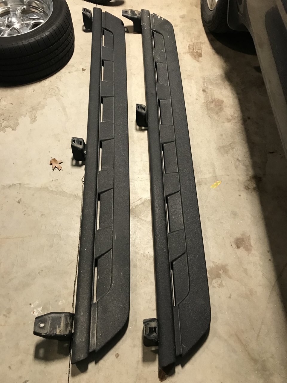 Factory aluminum running boards | Tacoma World