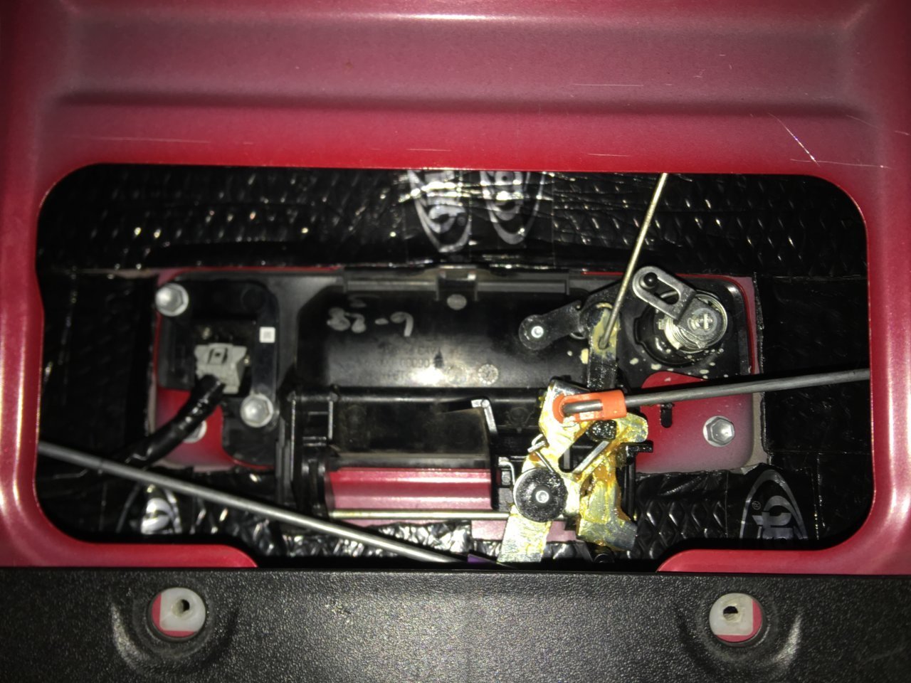 2nd Gen Taco Tailgate Lock 2.jpg