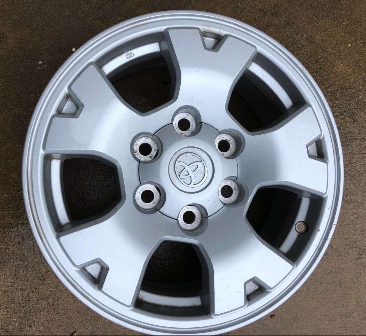 2nd Gen Tacoma OR rim.jpg