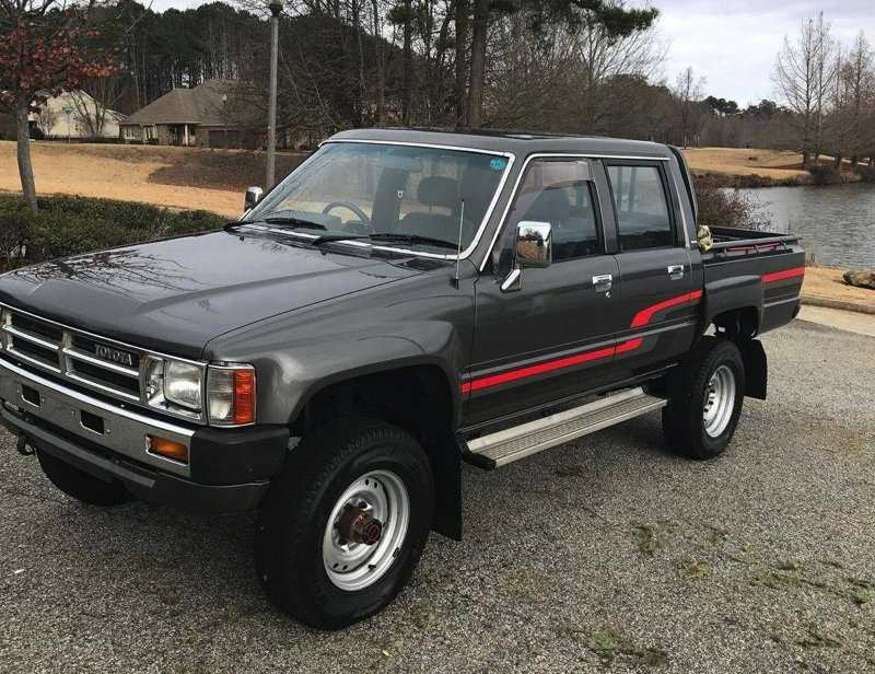 2ndgenhiluxdc_mid.jpg