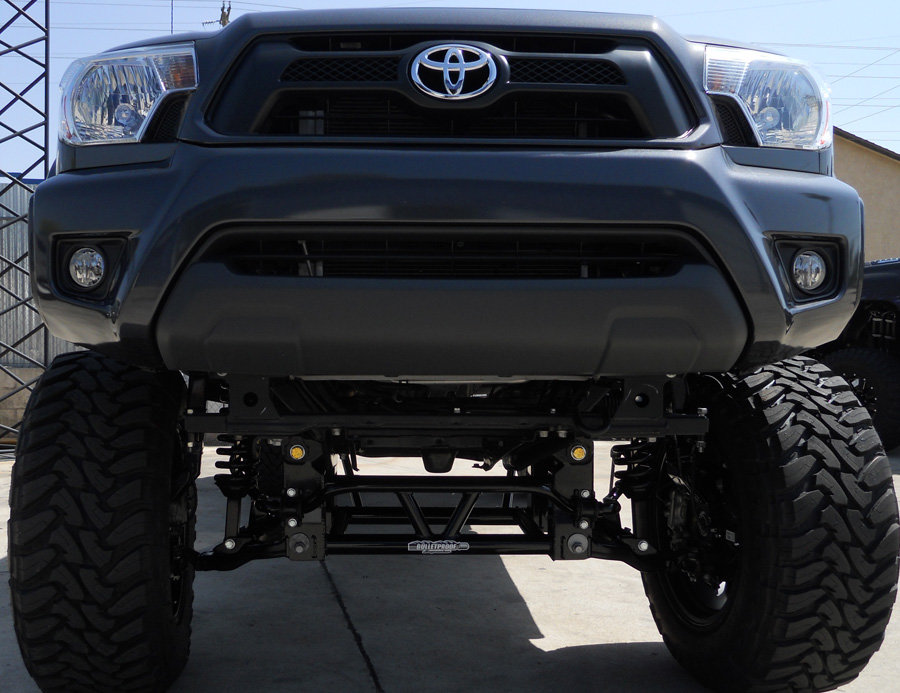 2wd-Tacoma-003-web.jpg