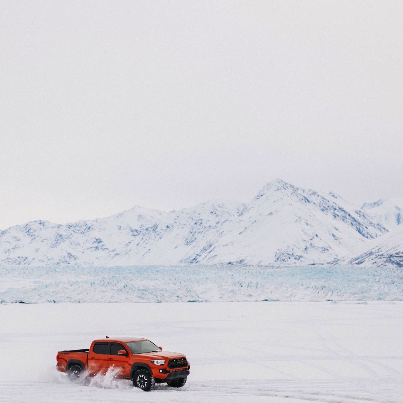 3.28.21_knik glacier bts-0852-01.jpg