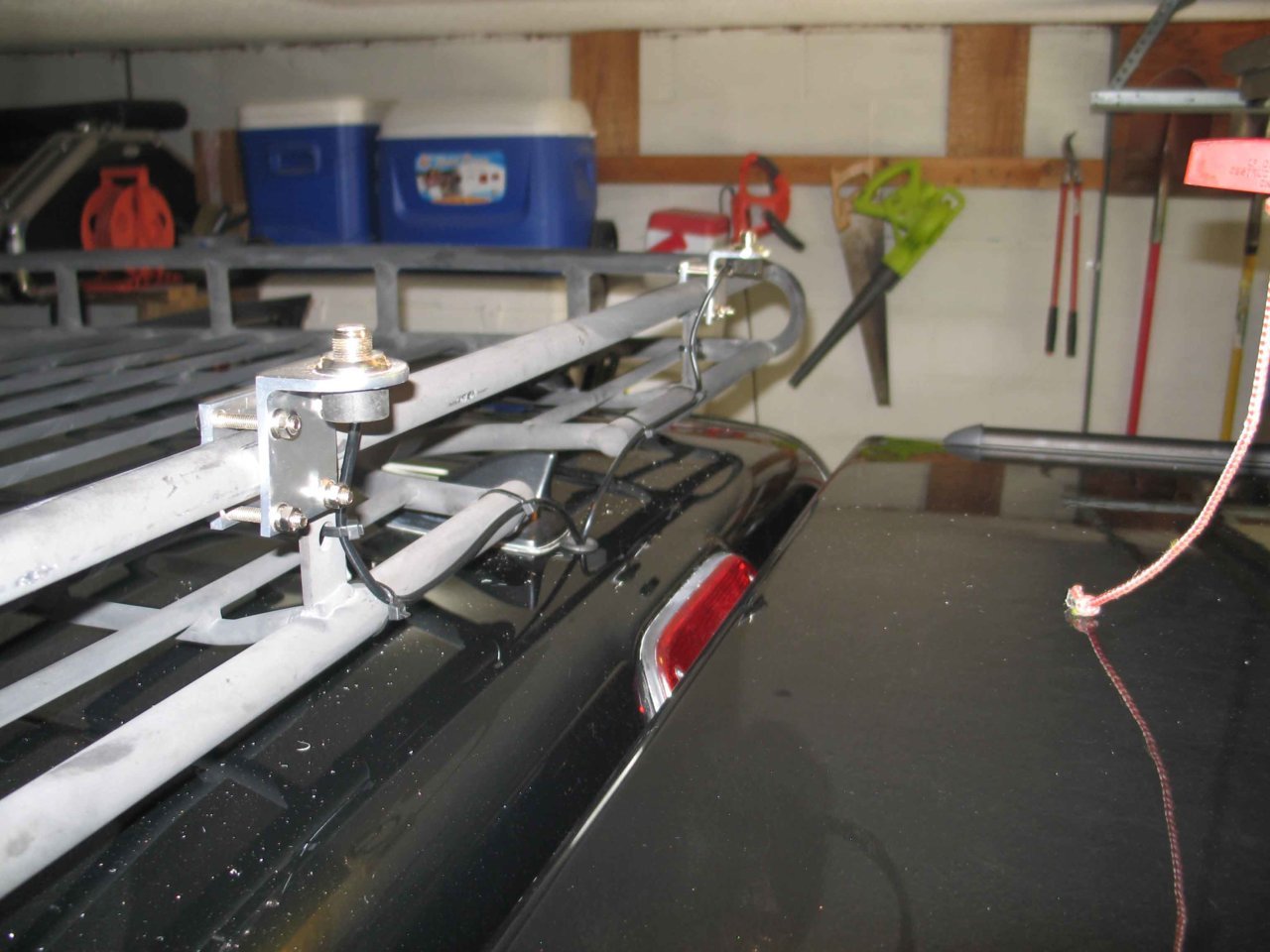 3 - Antenna mounts.jpg