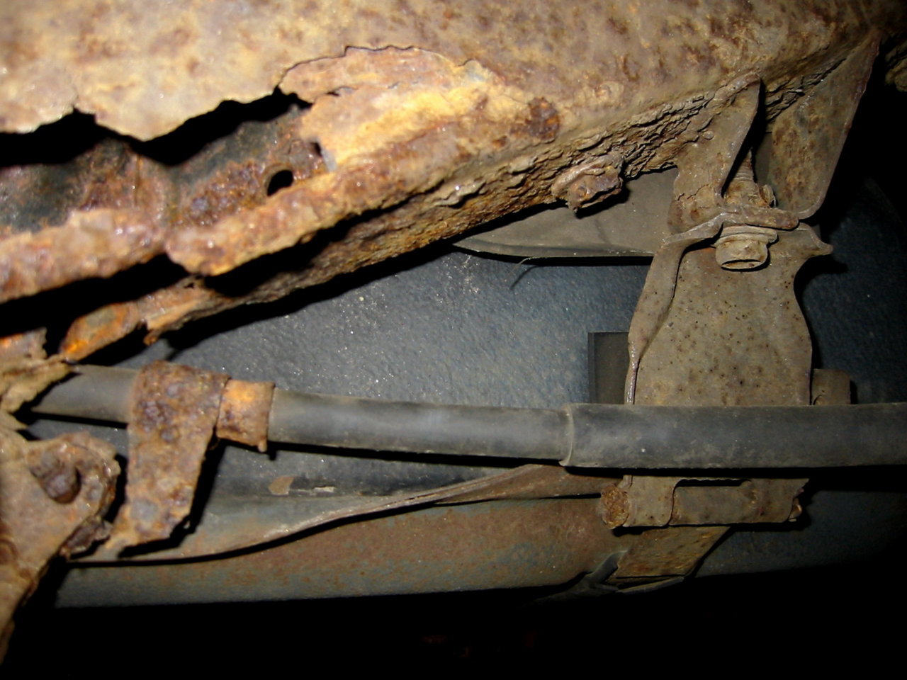 3 LEFT SIDE RUST PIC 6.jpg