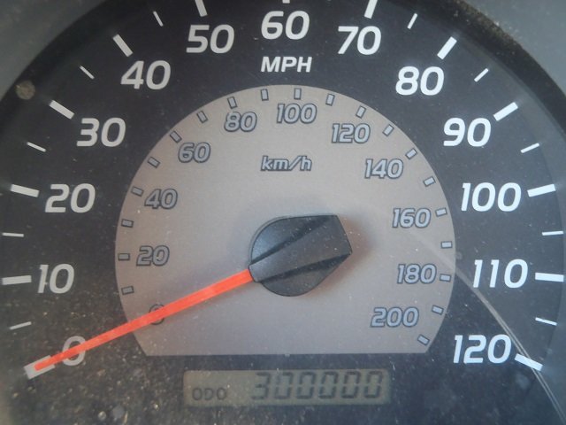 300000%20miles_zpsedmlntur_f8fbf01035d89d5cc7c9bfa83d03aac4c07fdea2.jpg