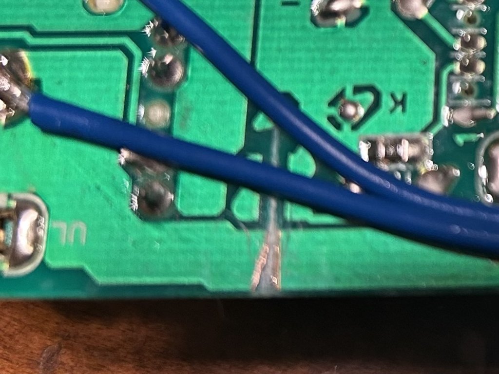 30C61FCB-ED3F-4ECC-830A-9A1F007E2734.jpg