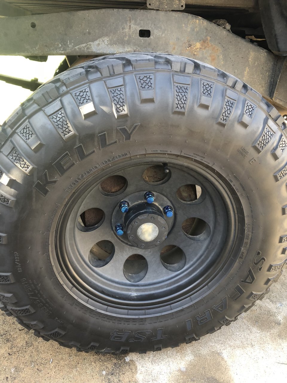 Pro Comp 7069 16x8 w/ 285/75/16 mud tires Houston, TX | Tacoma World