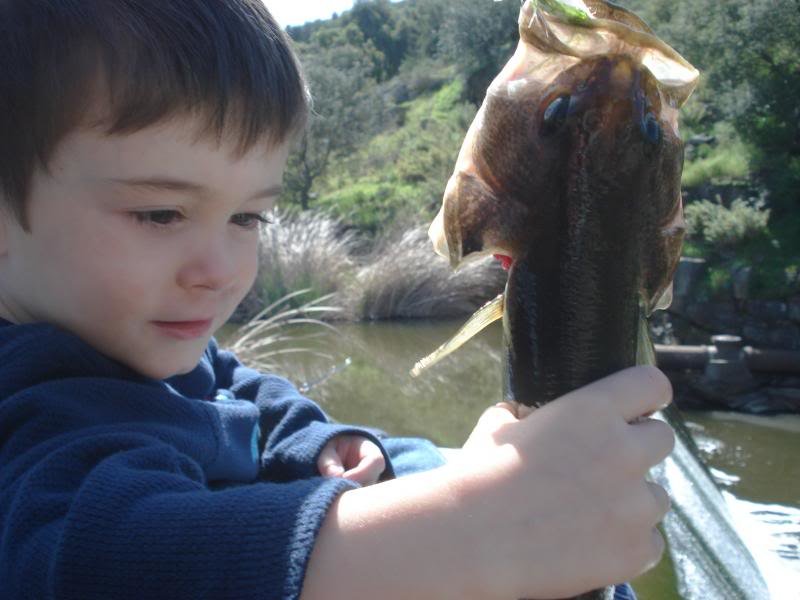 31211JTFishing001_zps43f0609e_4554b76e5d4ee18b4855d1b8248b9e05a03ad8eb.jpg