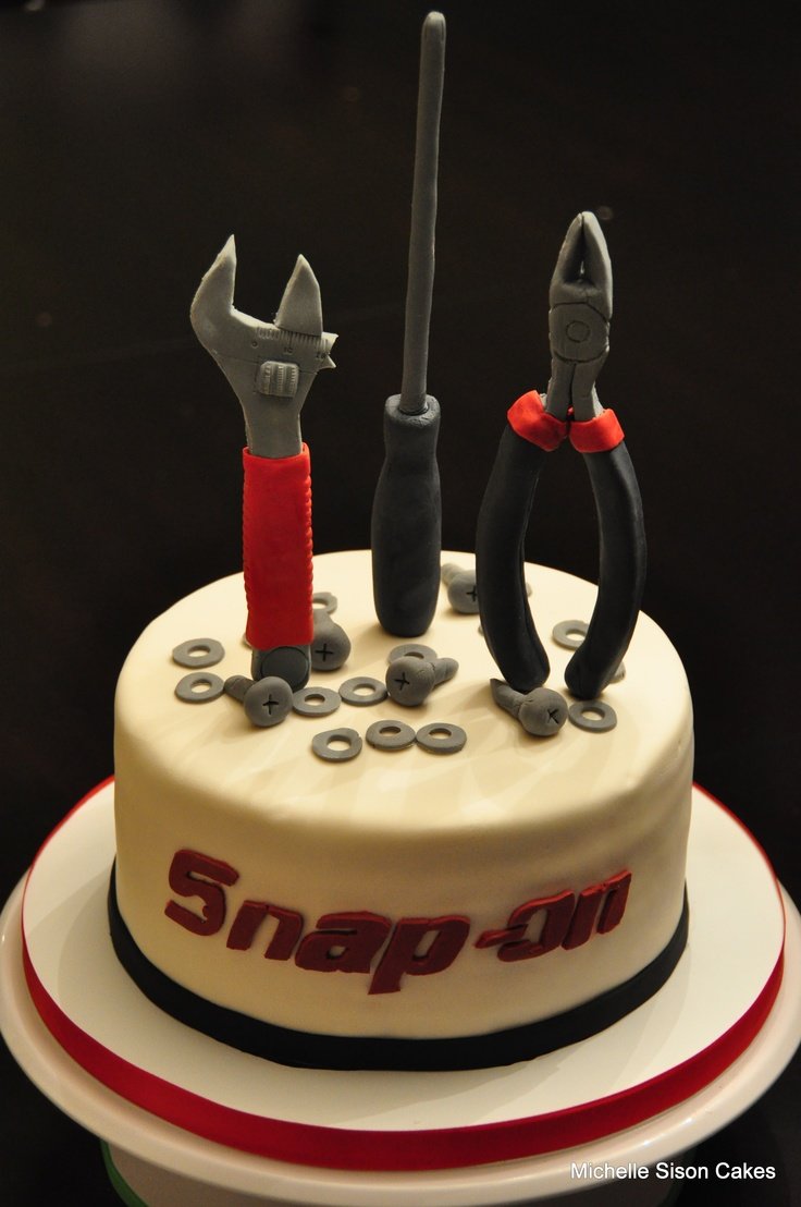 33dc78da6e91e916968bb8959e37cff6--mechanic-cake-mechanic-gifts.jpg