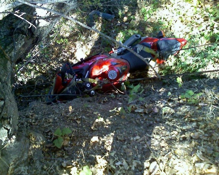 3431471-crashed.jpg