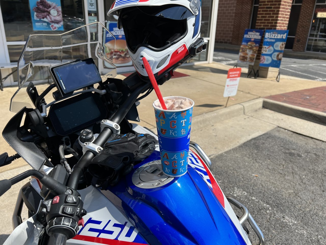 37E23302-C859-46AF-944C-CE94C3A6BDB2.jpg