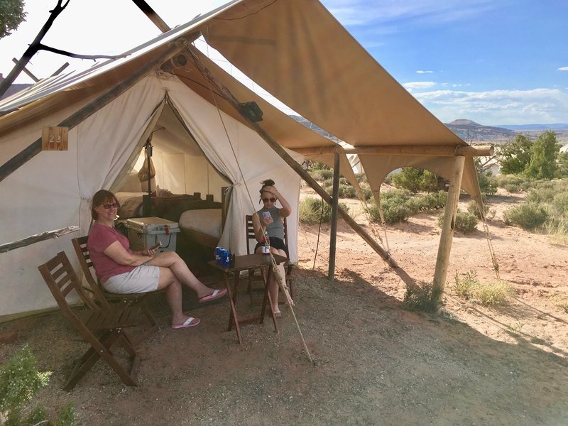 3b-glamping.jpg