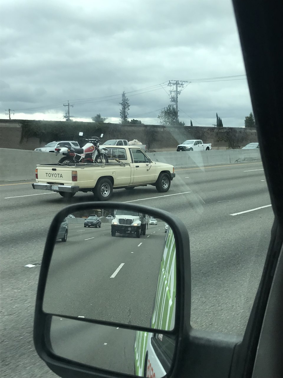 3r23r23rr.jpg