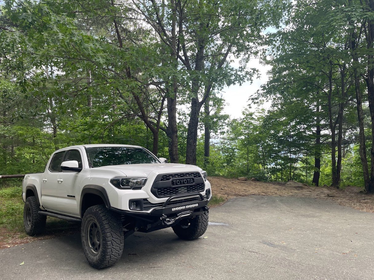 3tacoma.jpg