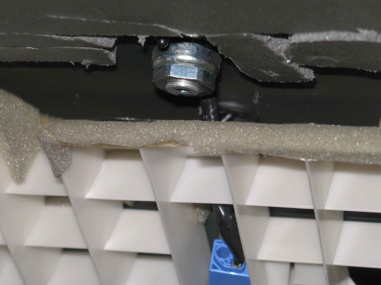 4 - Antenna mount -2.jpg