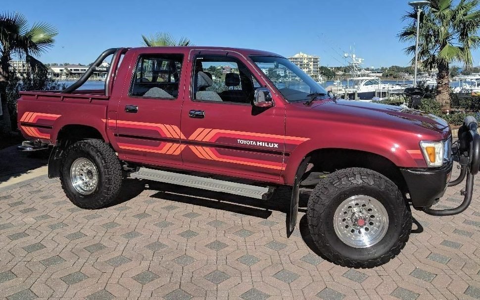 4 door hilux.jpg