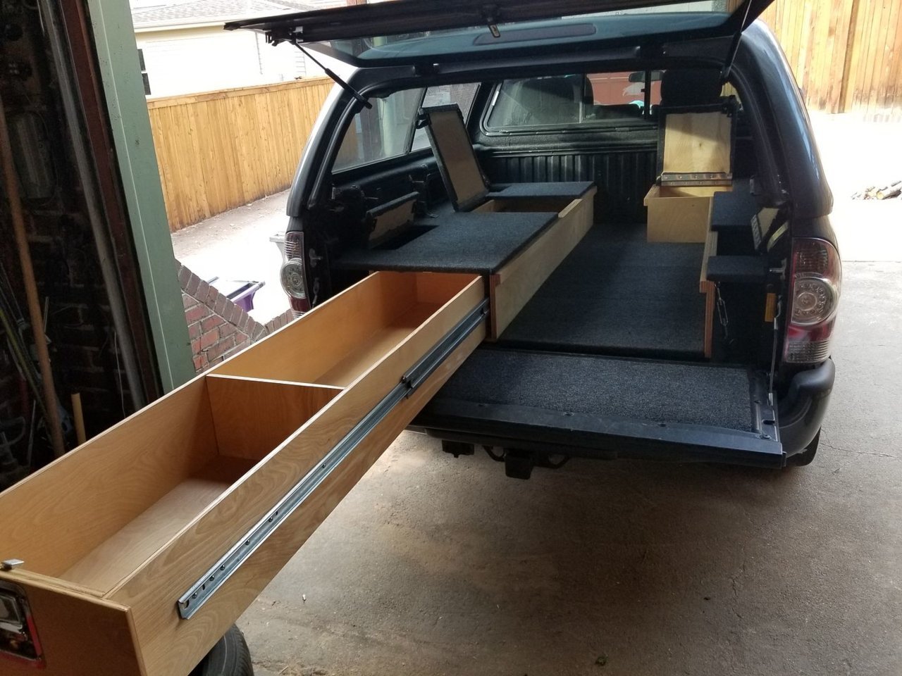 42_finished_drawer_hatches_open_no_lante_818a20da0e8afdf9a24792c782740230728eceb1.jpg