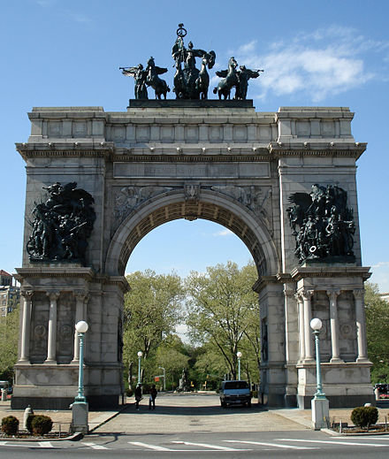 440px-The_Soldiers_and_Sailors_Memorial_Arch_at_Grand_Army_Plaza.jpg