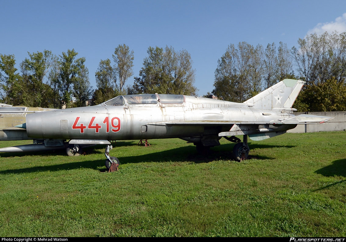 4419-hungarian-air-force-mikoyan-gurevich-mig-21_PlanespottersNet_688570_50c024b797.jpg