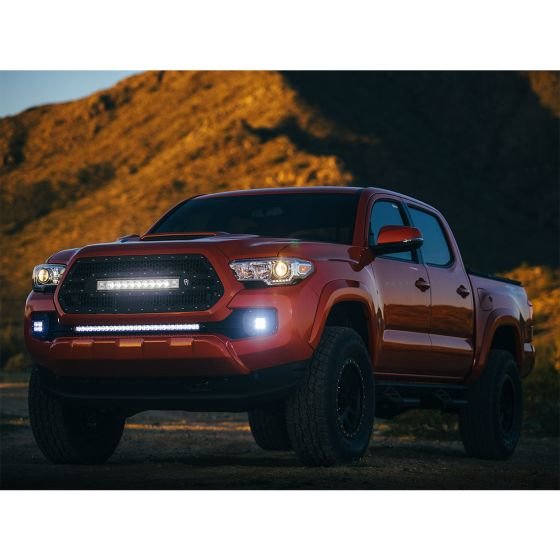 465683-Toyota-Tacoma_2016-2017_BumperMount_Lifestyle-03_5.jpg