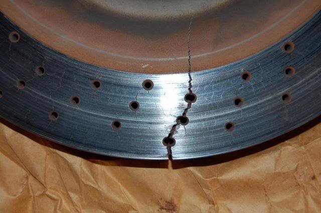 48155896d1501528106-drilled-rotors-vs-sl_eef3335e0075fd310d8ba13cb6cbf2ab86f96759.jpg