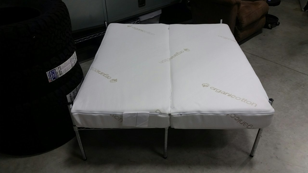 48x54x5 memory foam gatching mattress.jpg